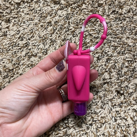 Bath & Body Works Pink Penguin Hand Sanitizer Holder - Picture 2 of 3